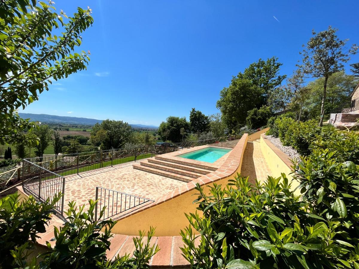 B&B Cantico Delle Creature Assisi Luaran gambar
