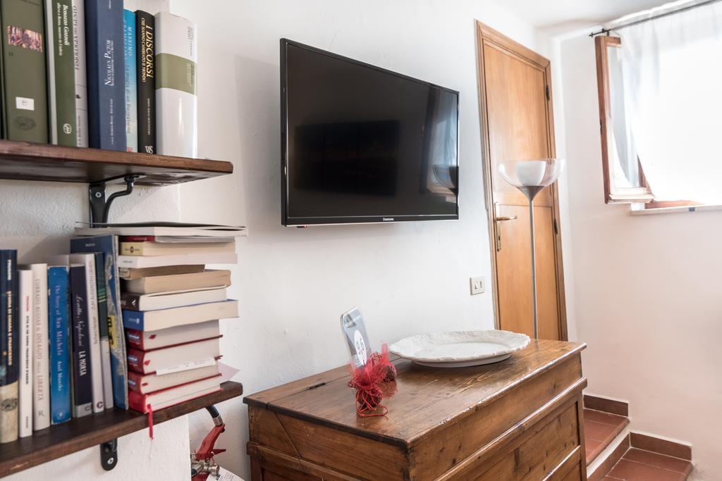 B&B Cantico Delle Creature Assisi Luaran gambar